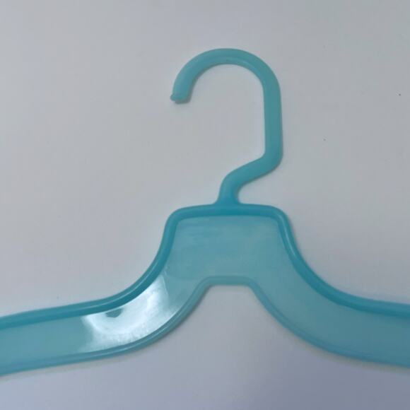 Vintage Plastic Hanger Swirl Blue USA - Picture 2 of 6